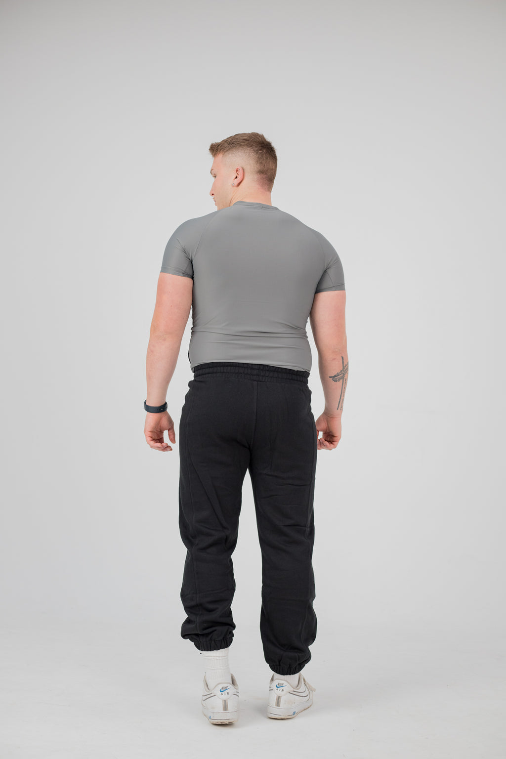 Prime Sculpt Tee (Stone)