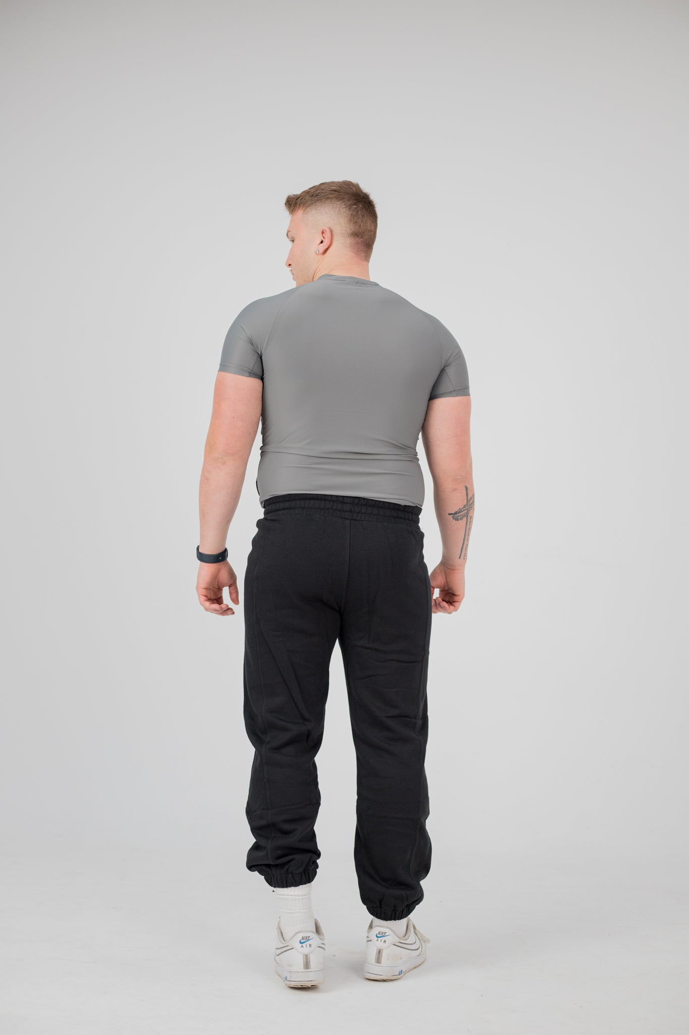 Prime Sculpt Tee (Stone)