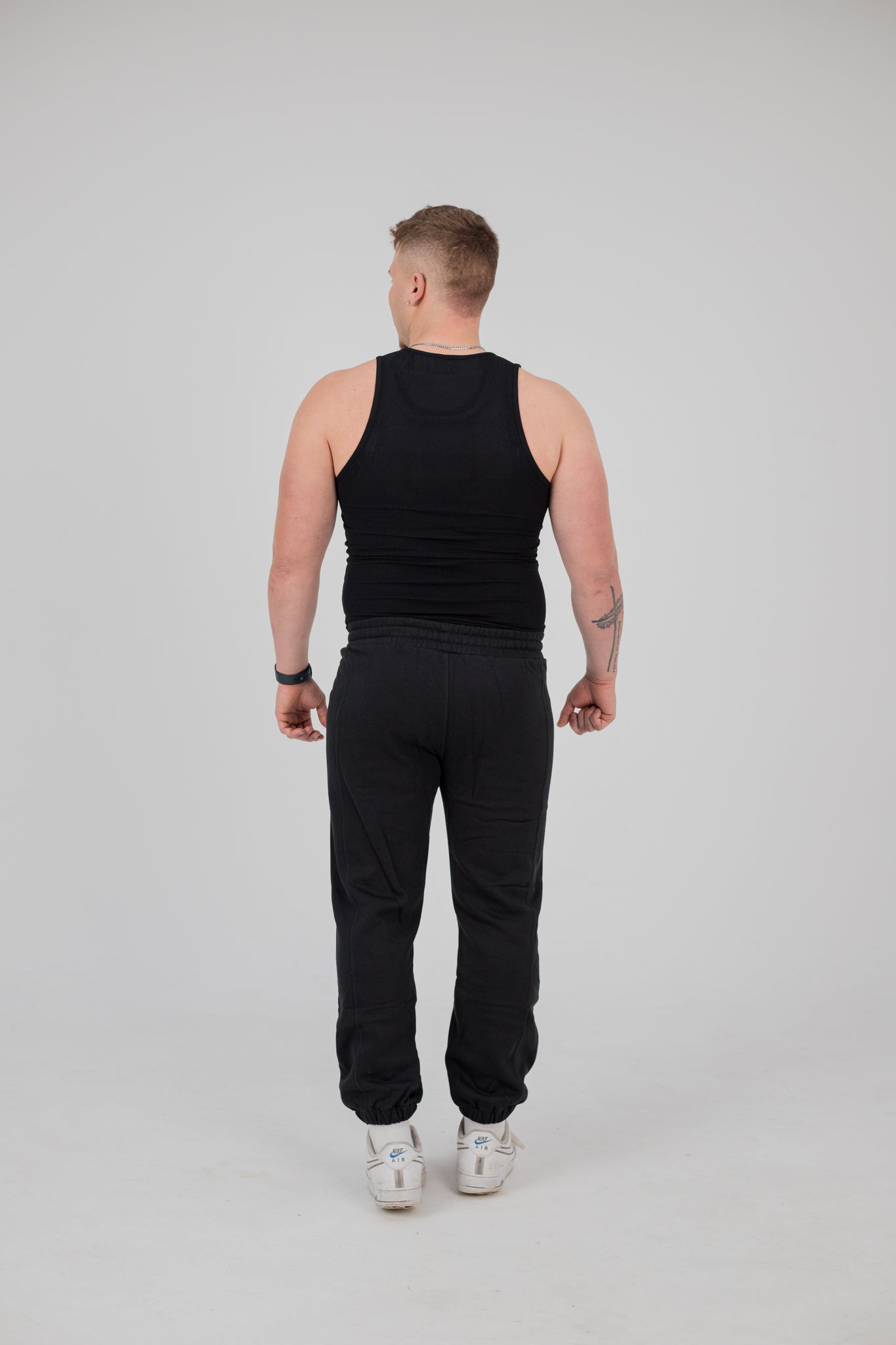 Apex Ribbed Tank (Jet Black)