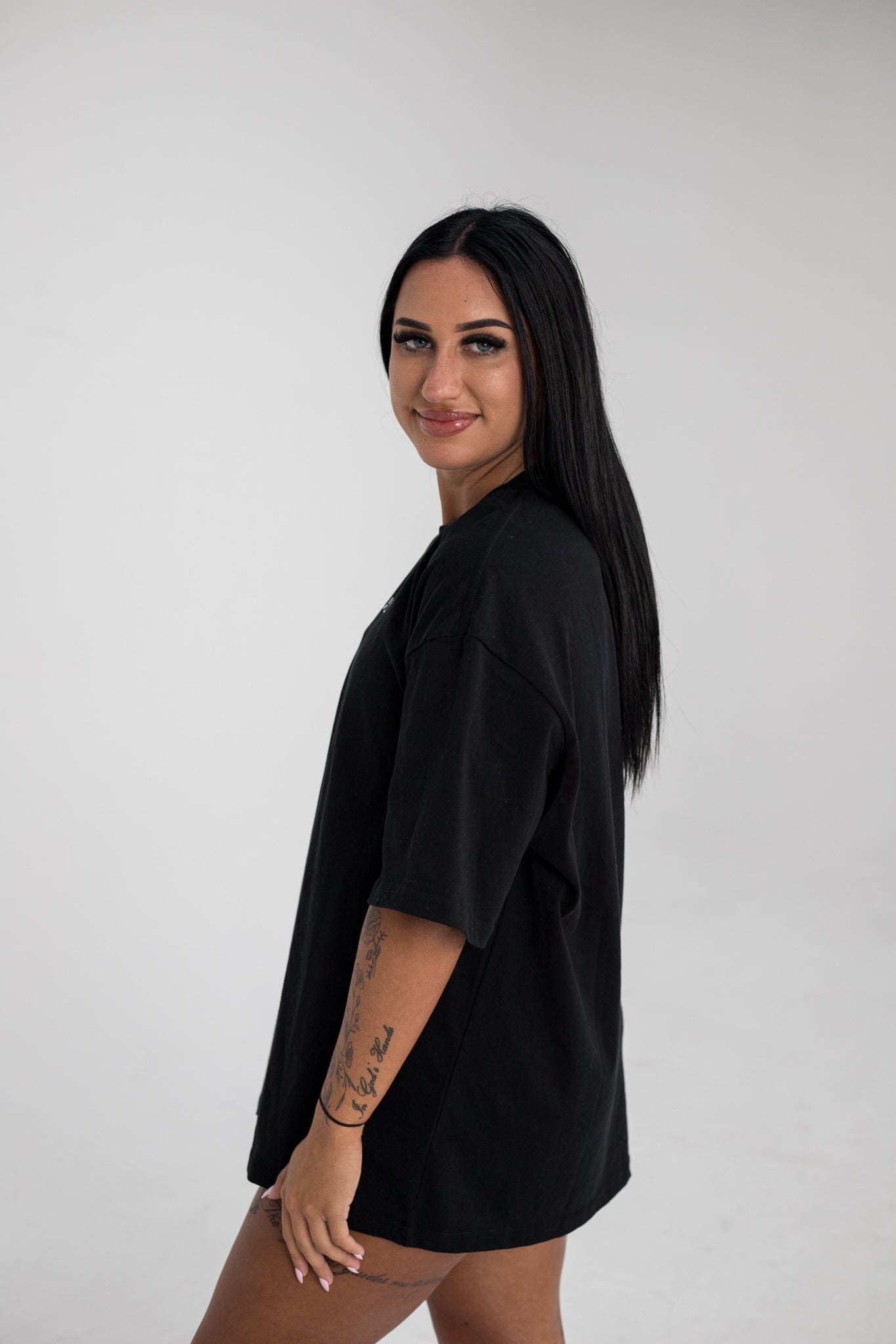 Core Oversized Tee - Women (Onyx)